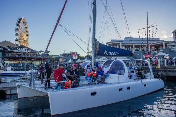 Ameera | 90 min Sunset Cruise with sparkling wine For 2 (Copy)
