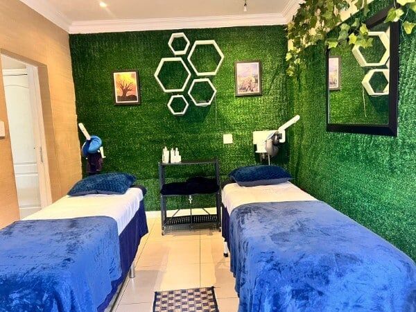 Bodyframe Beauty clinic | 150 Minutes of Pure Bliss Spa Package for 2