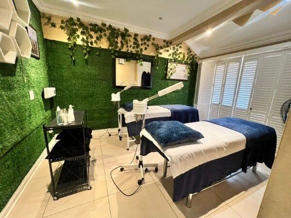 Bodyframe Beauty clinic | 150 Minutes of Pure Bliss Spa Package for 2