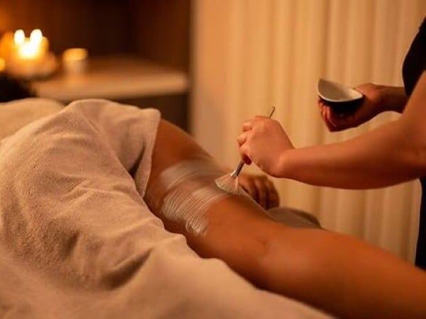 Bella Casa Guest House | Get Slim and Trim with this Spa Package Incl Slim Wrap and Lymphatic Massage For 1