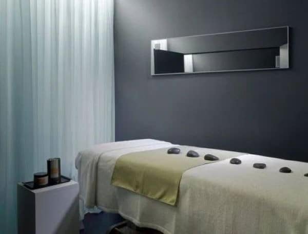 Bella Casa Guest House | Relax and Get Pampered with a 60 Min Massage Incl Welcome Drinks For 2