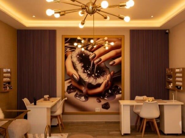 The Amethyst Day Spa | Environ Full Facial Incl a Swedish Back, Neck, Shoulder Massage and Lunch For 1