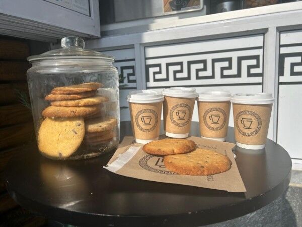 Georges Coffee Bar | Join Us and Get 4 Cappuccinos and 4 Delicious Choc Chip Cookies